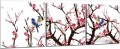 pájaros en flor de ciruelo en paneles escenificados